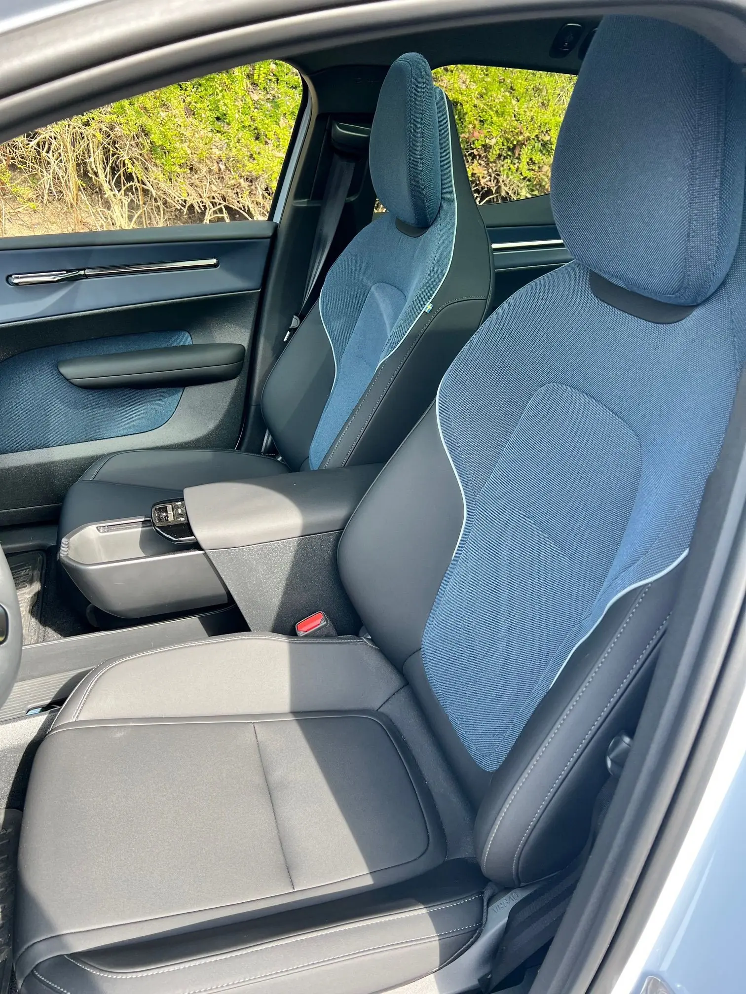 Volvo EX30 2024 occasion Seuzach — 3