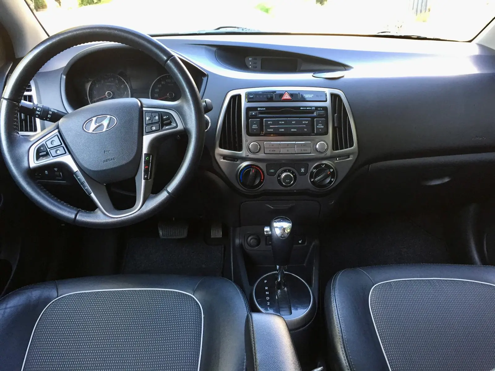 Hyundai i20 2013 occasion Genève — 4