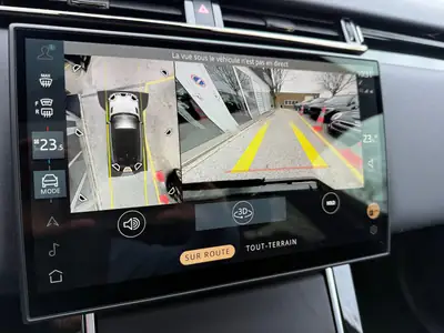 Range Rover Velar P400e – Hybride rechargeable haute performance avec 404 ch — Miniatura 9