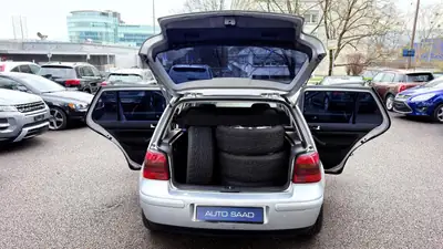 VW Golf 1.6 Comfortline — Compacte fiable des années 2000, excellent état avec pneus saison — Miniature 7