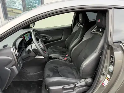 Toyota GR Yaris 1.6 GR Sport 2024 — 280 CV, transmission manuelle, toutes options — cruscotto