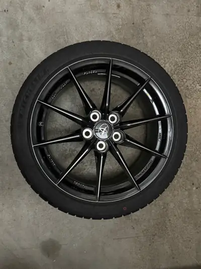 Toyota GR Yaris 1.6 GR Sport 2024 — 280 CV, transmission manuelle, toutes options — Miniatura 8