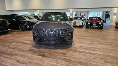 Hyundai Tucson 1.6 TGDI PHEV N-Line 4WD — SUV hybride rechargeable, 20 km, équipement premium — rear view