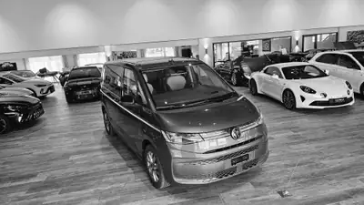 VW T7 Multivan 1.5 eHybrid Style 4Motion — Monospace hybride rechargeable, 2 km seulement — detail