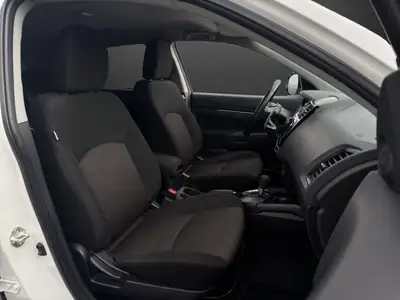 Mitsubishi ASX 2.2 DID 4WD — SUV compact diesel, entretien récent et garantie incluse — Thumbnail 9