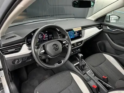 Skoda Scala 1.5 TSI Selection DSG — Berline dynamique, peu kilométrée avec garantie constructeur — Thumbnail 13