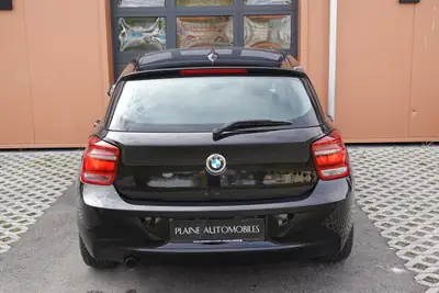 BMW 116i Sport Line — Compacte dynamique, entretien à jour, aide au stationnement — Miniature 7