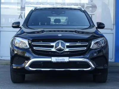 Mercedes-Benz GLC 350 e AMG Line — Hybride rechargeable performant, 203 900 km — rear view