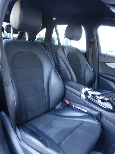 Mercedes-Benz GLC 350 e AMG Line — Hybride rechargeable performant, 203 900 km — Thumbnail 10