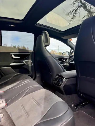 Mercedes-Benz EQE 350 4MATIC — Berline électrique premium, 23 700 km seulement — Miniatur 11