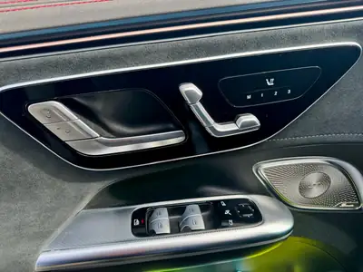 Mercedes-Benz EQE 350 4MATIC — Berline électrique premium, 23 700 km seulement — Miniatur 10