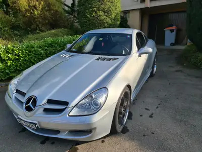 Mercedes-Benz SLK 200 Kompressor — Cabriolet sportif 2004, moteur suralimenté — Außenansicht