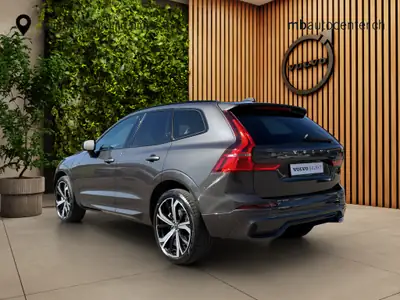 Volvo XC60 2.0 T6 TE Ultimate Dark eAWD — SUV hybride rechargeable, 29'000 km seulement — arrière