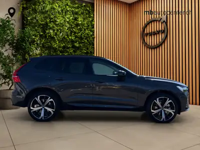 Volvo XC60 2.0 T6 TE Ultimate Dark eAWD — SUV hybride rechargeable, 29'000 km seulement — détail