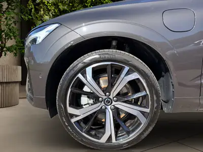 Volvo XC60 2.0 T6 TE Ultimate Dark eAWD — SUV hybride rechargeable, 29'000 km seulement — Miniature 20