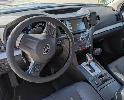 Subaru Outback 2.0D Limited Classic — SUV robuste diesel AWD, 85'000 km seulement — interni