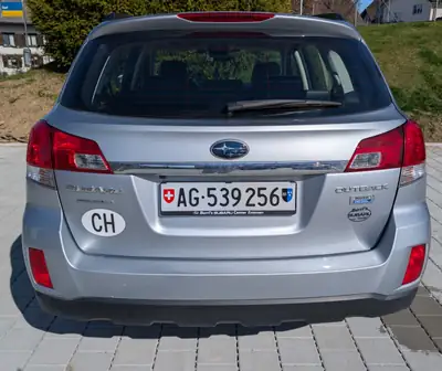 Subaru Outback 2.0D Limited Classic — SUV robuste diesel AWD, 85'000 km seulement — cruscotto