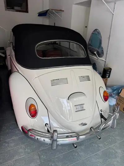 Volkswagen Käfer 11 De Luxe 1964 — Cabriolet vintage blanc, moteur essence fiable — Seitenansicht