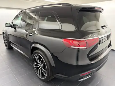 Mercedes-Benz GLS 400 d AMG — SUV 7 places, moteur diesel puissant, kilométrage modéré — side view