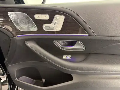 Mercedes-Benz GLS 400 d AMG — SUV 7 places, moteur diesel puissant, kilométrage modéré — Thumbnail 11