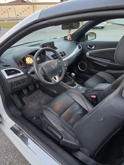 Renault Mégane CC 1.4 Turbo — Cabriolet élégant, moteur dynamique, sans sinistre — cruscotto