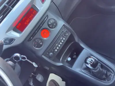 DS3 1.2 VTi SO Chic 2014 — Citadine stylée, entretien suivi, 80 000 km — Miniatur 11
