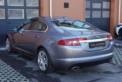 Jaguar XF 3.0d S V6 Portfolio — Berline premium diesel, 8 roues, expertisé 2025 — Miniatura 9