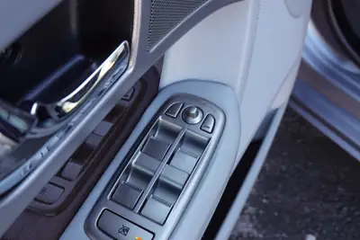 Jaguar XF 3.0d S V6 Portfolio — Berline premium diesel, 8 roues, expertisé 2025 — Miniatura 14