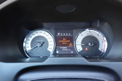 Jaguar XF 3.0d S V6 Portfolio — Berline premium diesel, 8 roues, expertisé 2025 — Miniatura 19