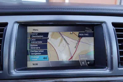 Jaguar XF 3.0d S V6 Portfolio — Berline premium diesel, 8 roues, expertisé 2025 — Miniatura 24