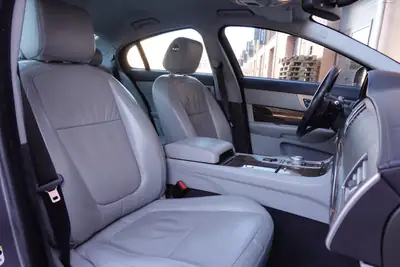 Jaguar XF 3.0d S V6 Portfolio — Berline premium diesel, 8 roues, expertisé 2025 — Miniatura 29