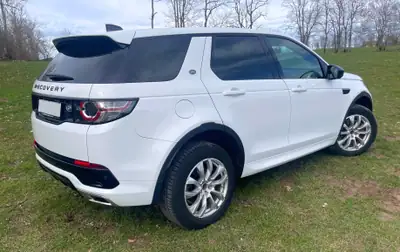 Land Rover Discovery Sport 2.0 SD4 SE — SUV compact robuste, 42'000 km seulement — fianco