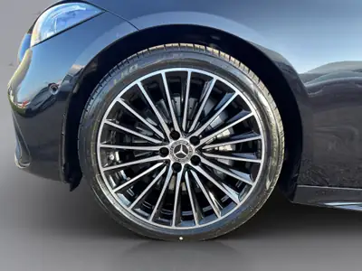 Mercedes-Benz C 220 d Swiss Star AMG Line 4matic Kombi — Diesel hybride, technologie premium, 20 km seulement — Miniature 21