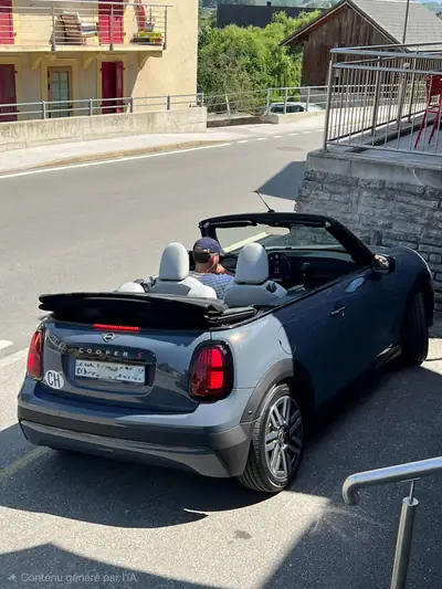 MINI Cabrio Cooper S Cabriolet DKG — Décapotable sportive, 204 ch et faible kilométrage — Miniatura 7