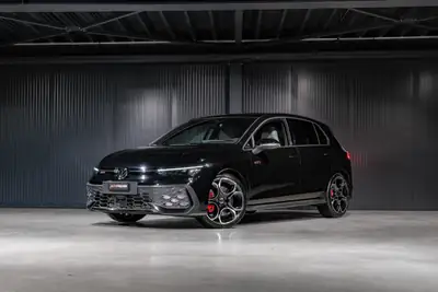 Volkswagen Golf 2.0 TSI GTI — Sportive élégante, pratiquement neuve avec 9 950 km — exterior view