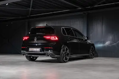 Volkswagen Golf 2.0 TSI GTI — Sportive élégante, pratiquement neuve avec 9 950 km — Thumbnail 7