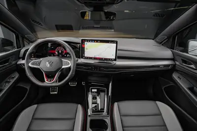 Volkswagen Golf 2.0 TSI GTI — Sportive élégante, pratiquement neuve avec 9 950 km — Thumbnail 15