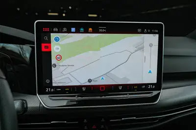 Volkswagen Golf 2.0 TSI GTI — Sportive élégante, pratiquement neuve avec 9 950 km — Thumbnail 18