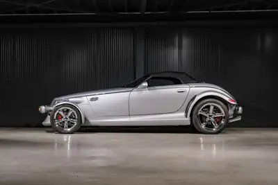 Chrysler Prowler 2002 — Cabriolet rétro mythique, 54 000 km seulement — Miniature 10