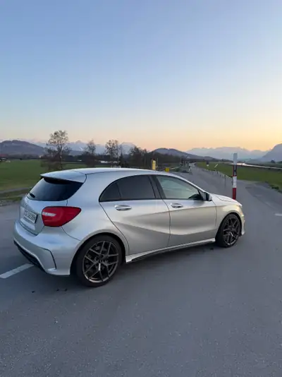 Mercedes-Benz A 45 AMG 4Matic — 410 ch, performance compacte et légendaire — détail