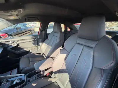Audi A3 Limousine 35 TFSI S-Line — Berline élégante mild-hybrid, 111'000 km — Miniatur 9