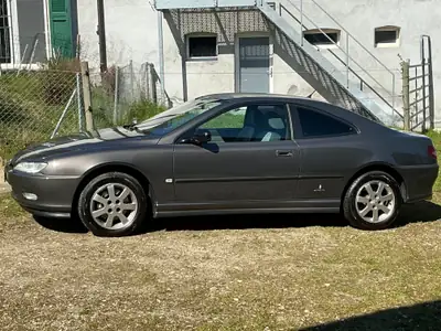 Peugeot 406 Coupé 2.2 HDI — Chef-d'œuvre Pininfarina, youngtimer élégant — vista esterna
