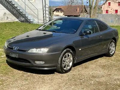 Peugeot 406 Coupé 2.2 HDI — Chef-d'œuvre Pininfarina, youngtimer élégant — fianco