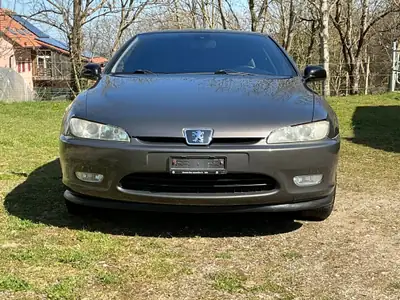 Peugeot 406 Coupé 2.2 HDI — Chef-d'œuvre Pininfarina, youngtimer élégant — Miniatura 7