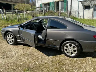 Peugeot 406 Coupé 2.2 HDI — Chef-d'œuvre Pininfarina, youngtimer élégant — Miniatura 10