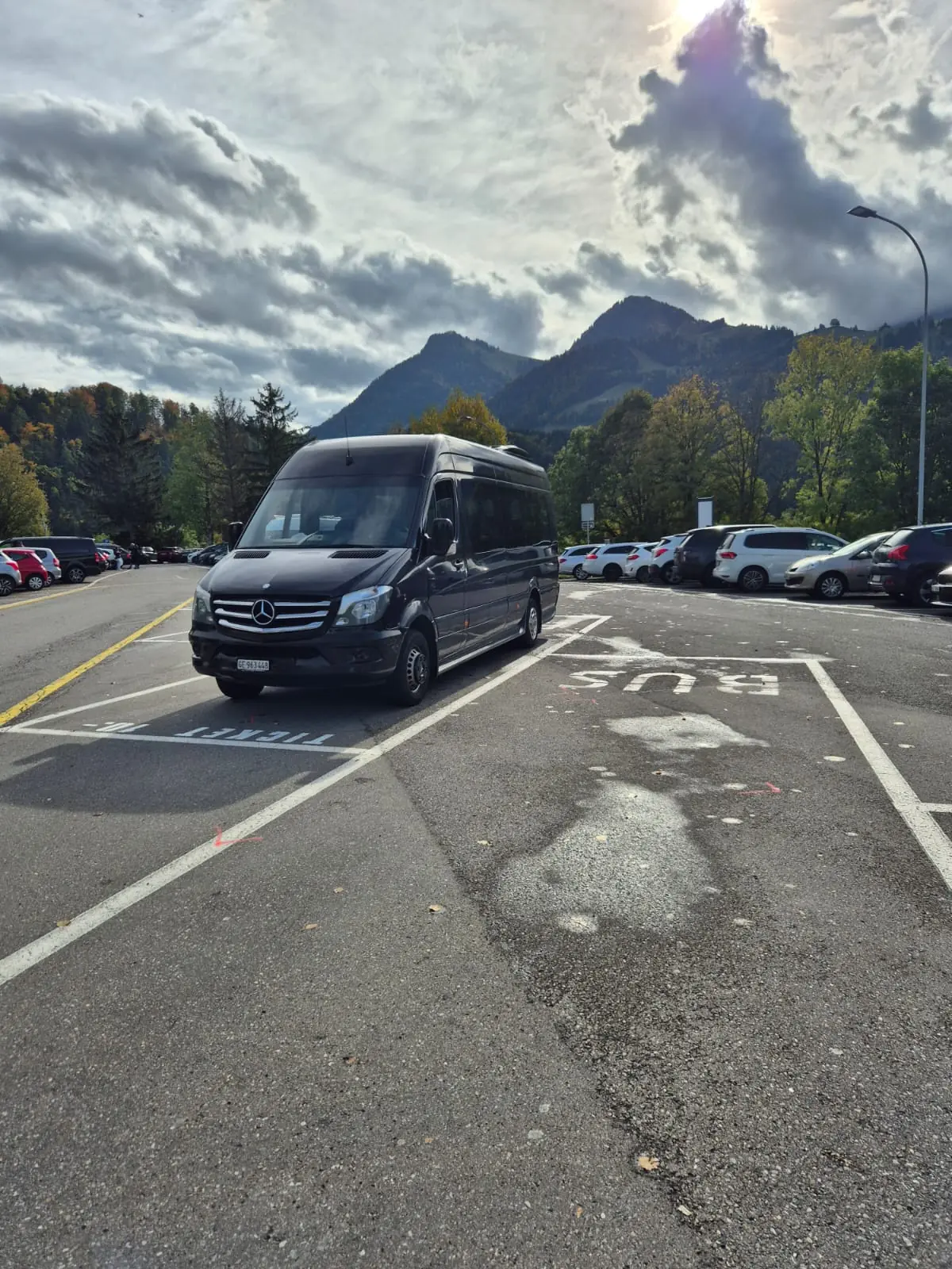 Mercedes-Benz Sprinter 519 BT — 19+1 places, minibus fiable et spacieux