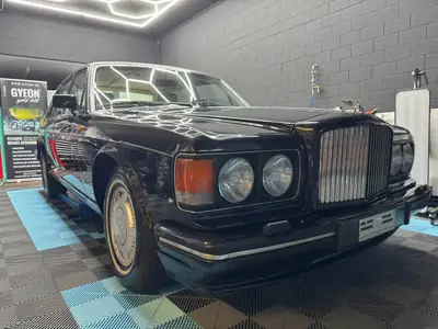 Bentley Turbo R 1989 — Berline de prestige anglaise, 320 ch et seulement 160'000 km — vista esterna