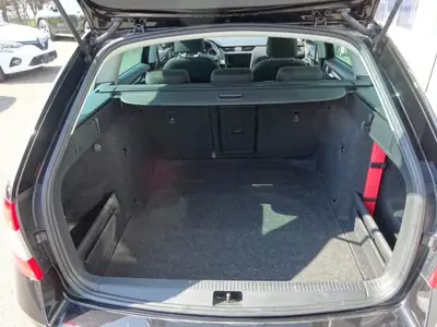 Skoda Octavia Combi 2.0 TDI 4x4 — Polyvalence robuste et consommation maîtrisée — Thumbnail 13