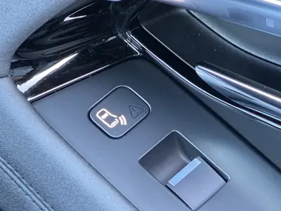 Range Rover Evoque R-Dynamic P 250 SE — Luxe compact hybride, 62'000 km seulement — Thumbnail 21