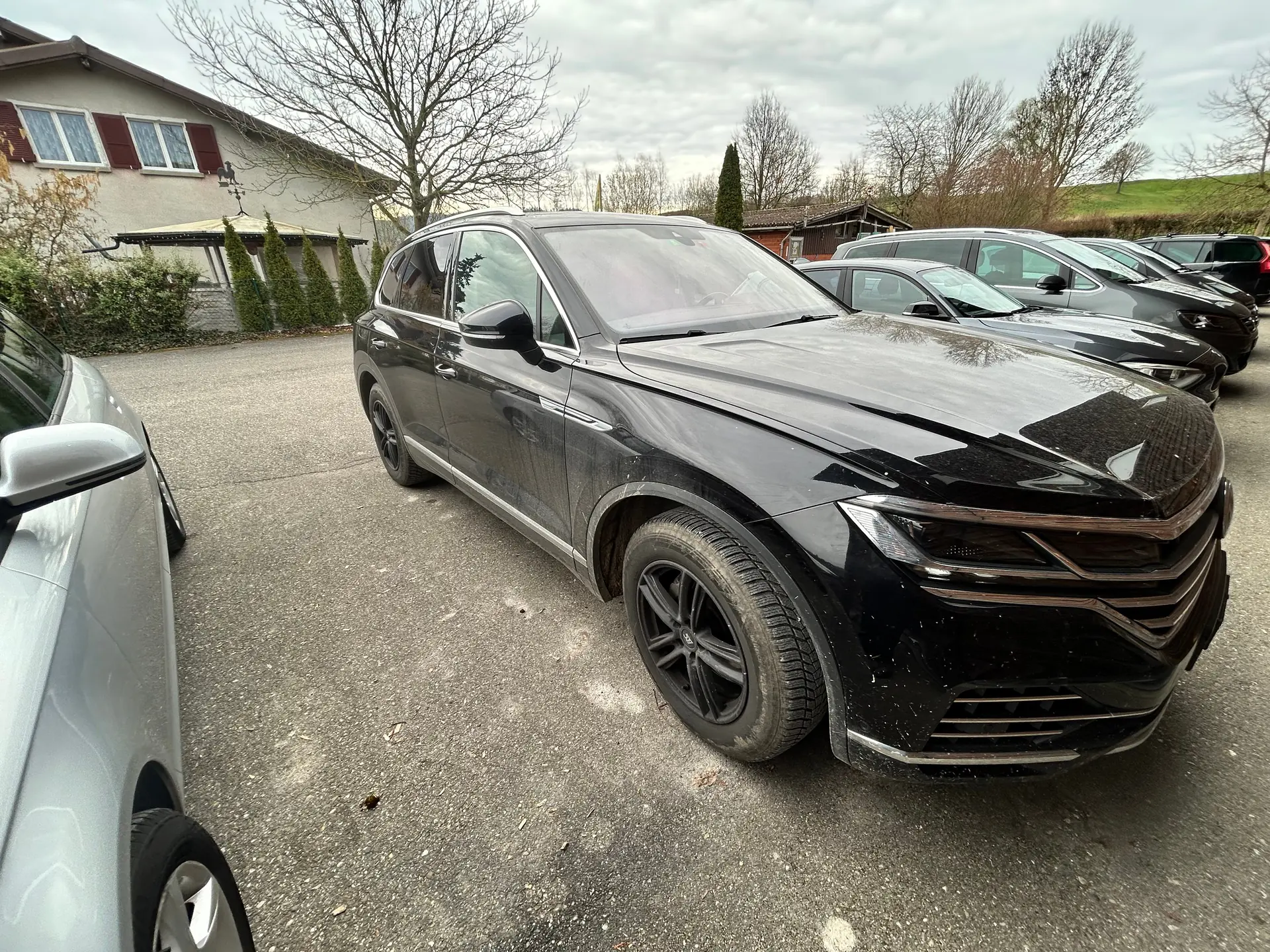 VW Touareg 3.0 TDI Atmosphere — SUV premium diesel, 60'000 km seulement — Außenansicht